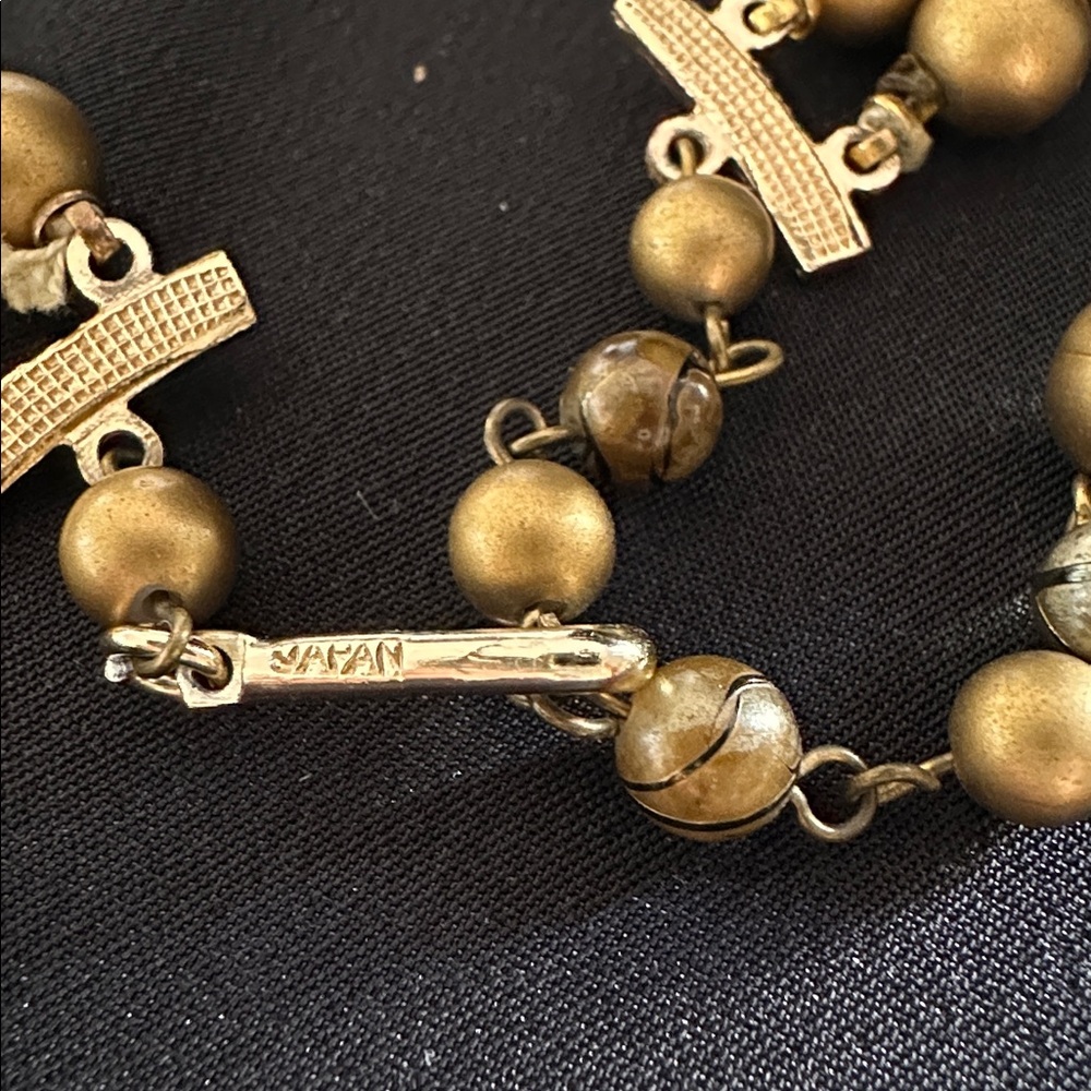 Vintage Japan EUC acrylic bead necklace. Gold & silver w/ unique painted beads - Picture 4 of 4